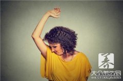 大连狐臭引起的乳腺囊肿是怎么回事